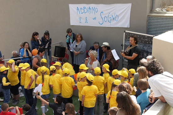 Il cantautore Al Bano Carrisi ha incontrato i Bambini di Chernobyl a Cipressa Il cantautore Al Bano Carrisi ha incontrato i Bambini di Chernobyl a Cipressa